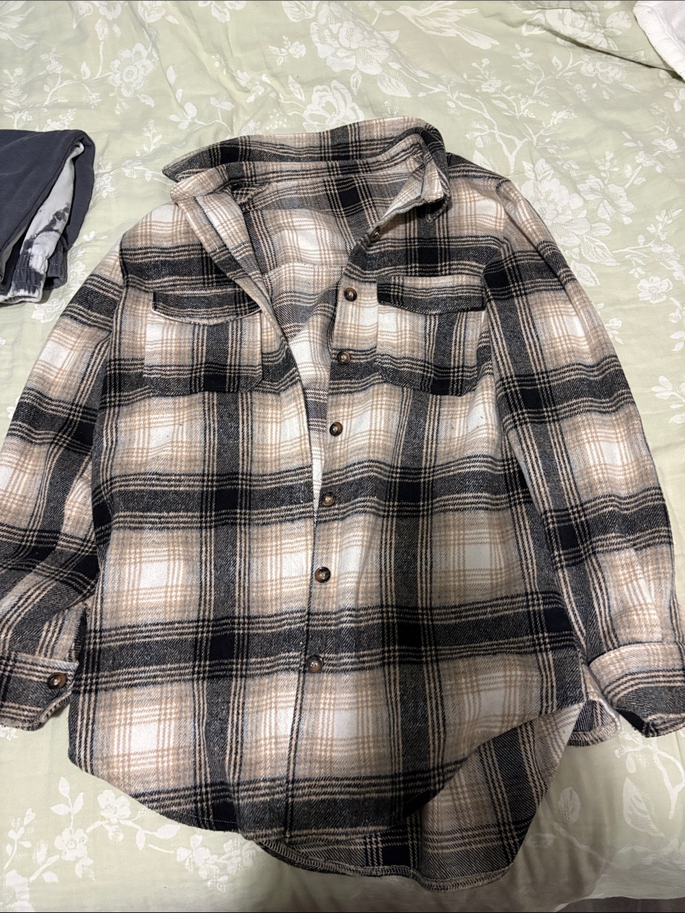 SHEIN Black and Beige Plaid Button-Down Shirt Jacket